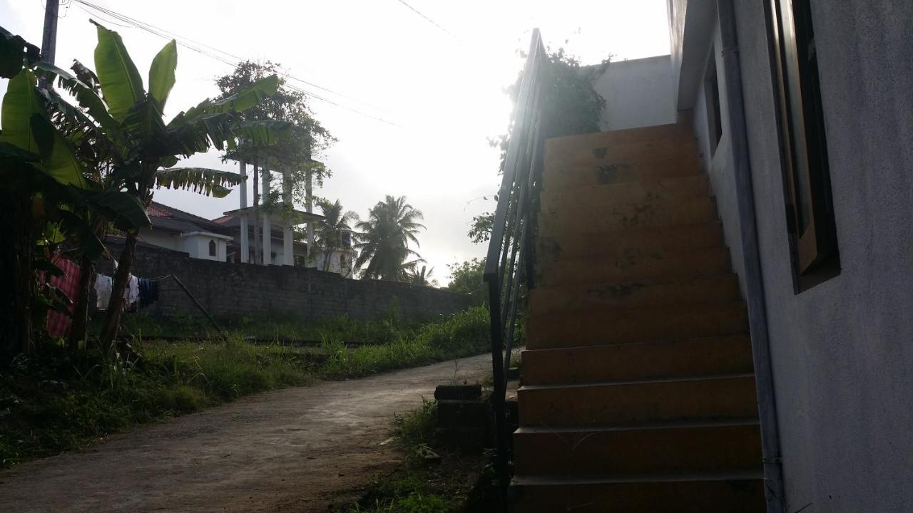 Hostal Ocean On House Unawatuna Exterior foto
